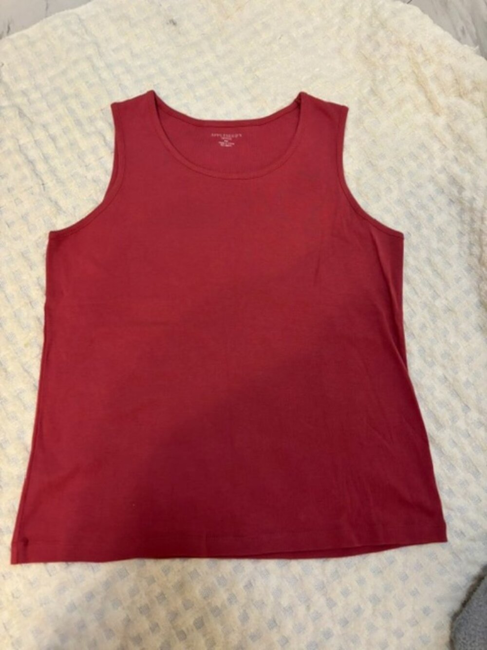 Womens sleeveless tops